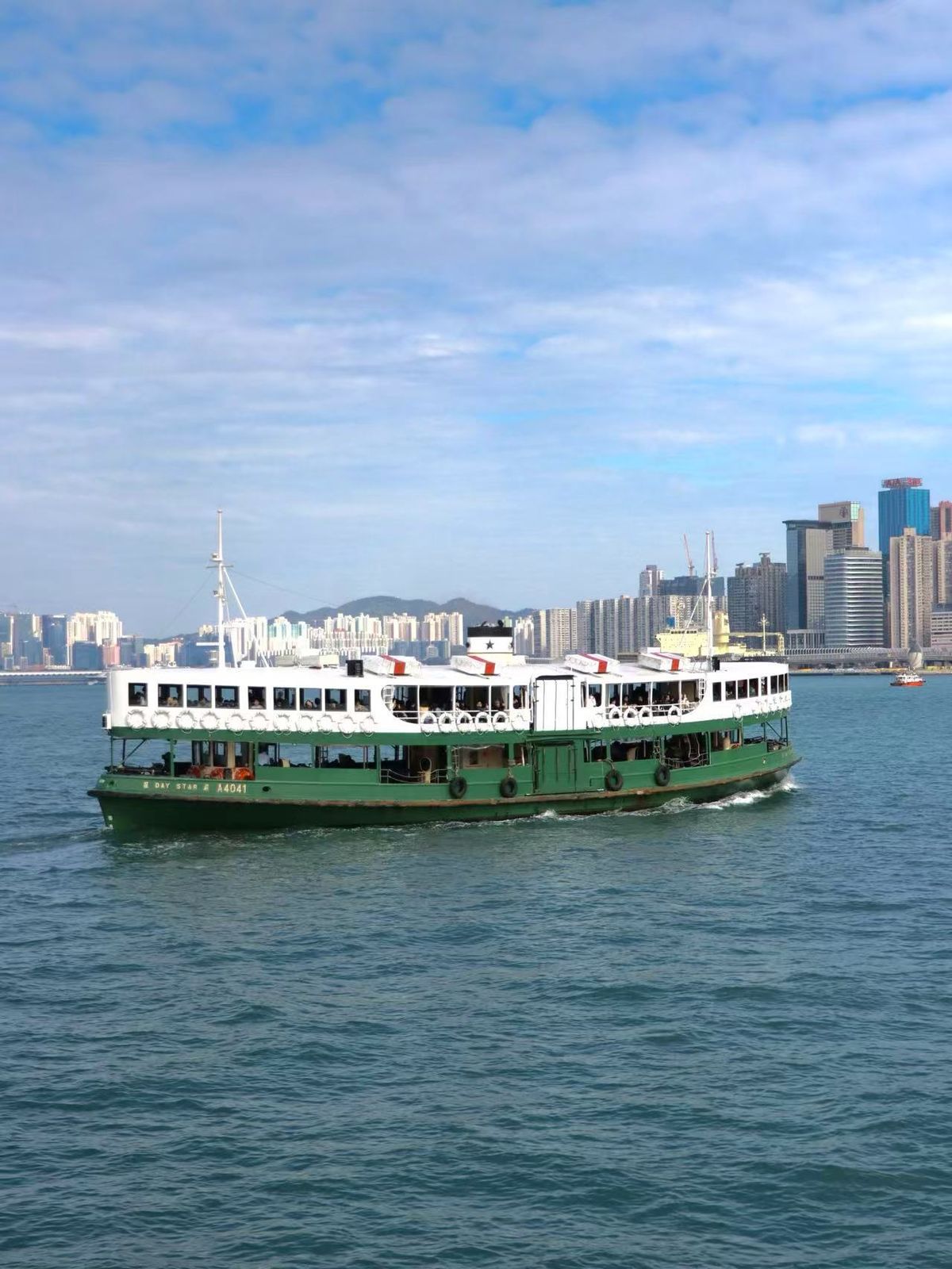 香港 13